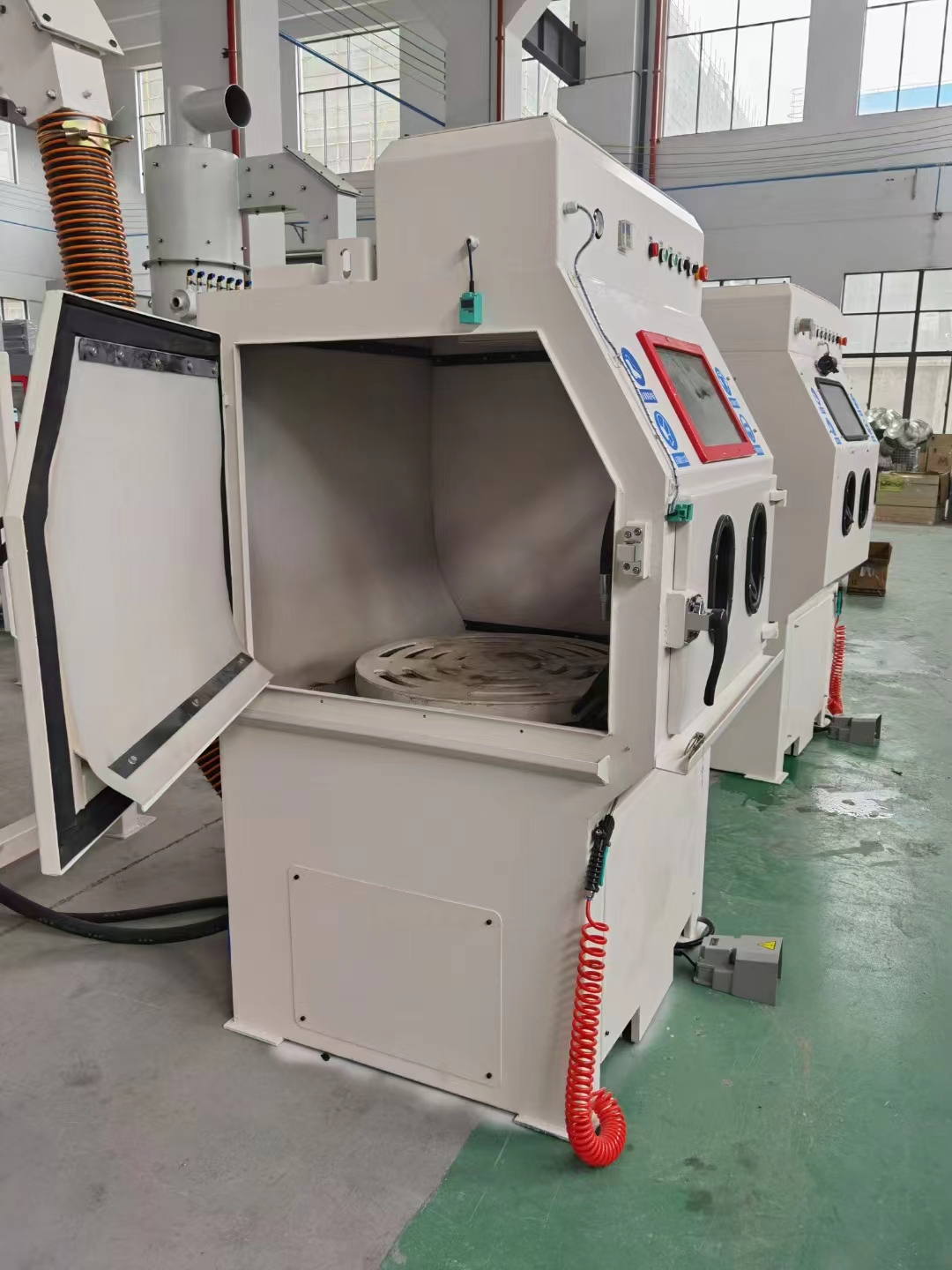 衡水移动式抛丸机的工作原理?